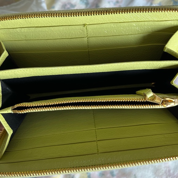 Green chartreuse wallet - Picture 6 of 9